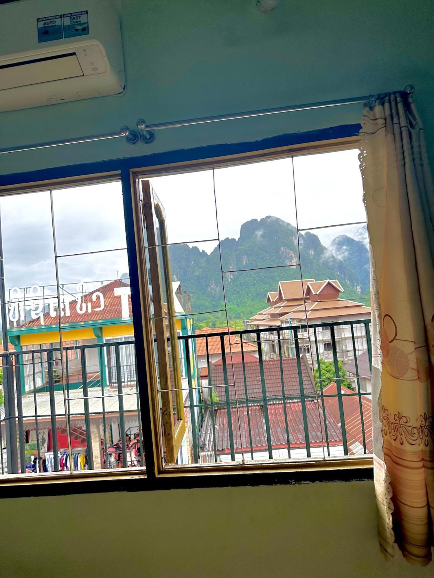 วังเวียง ฟรีดอม วิว Hotel ภายนอก รูปภาพ
