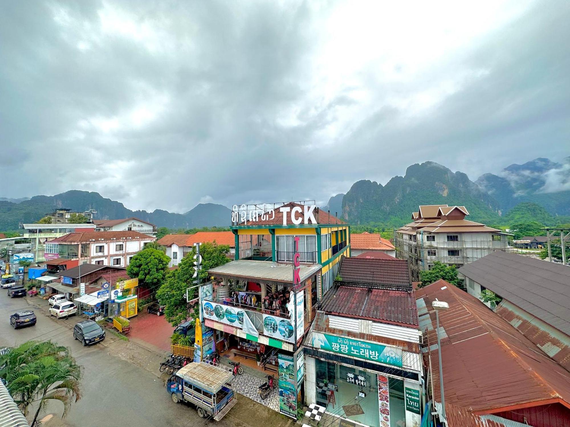 วังเวียง ฟรีดอม วิว Hotel ภายนอก รูปภาพ