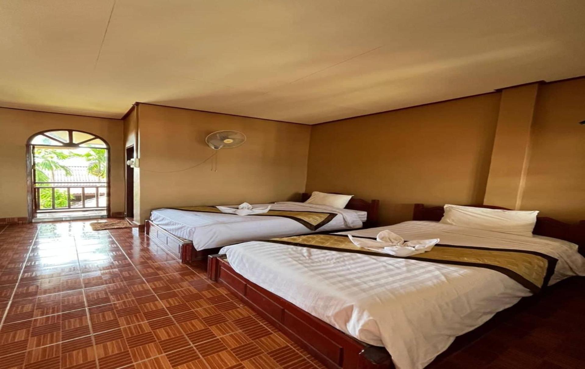 วังเวียง ฟรีดอม วิว Hotel ภายนอก รูปภาพ